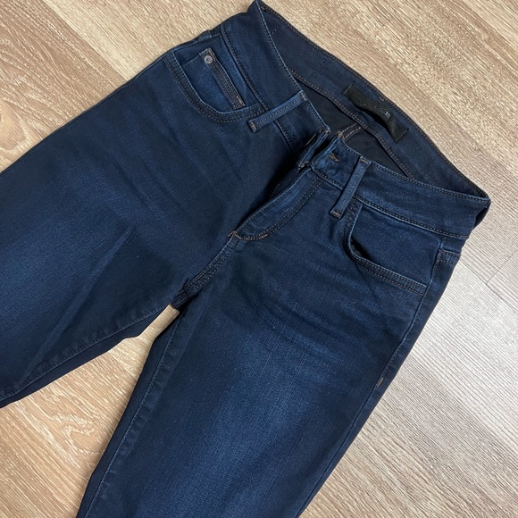 NEW Joe’s skinny jeans - Picture 2 of 8